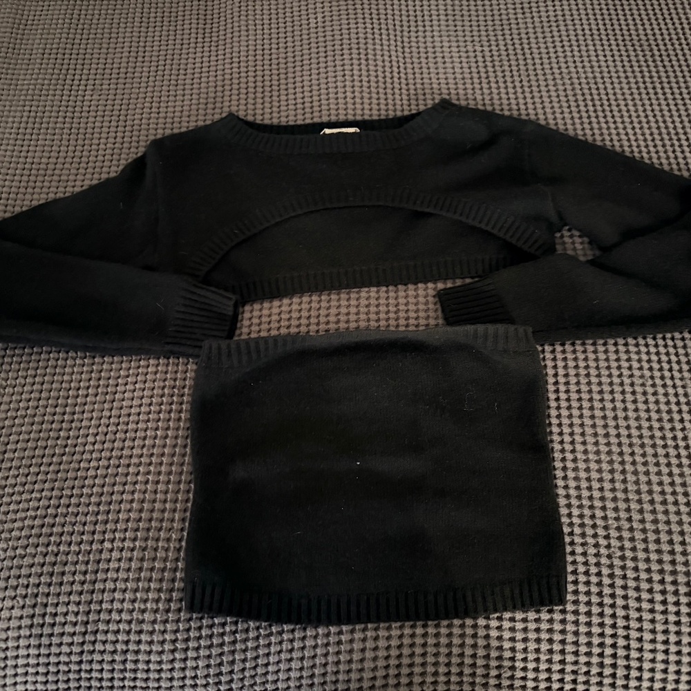 REFORMATION TWO PIECE SWEATER SET